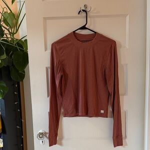Vuori Ribbed Crewneck Top in Dusty Rose